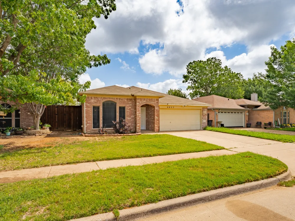 5807 Rock Meadow Trail Arlington, TX 76017