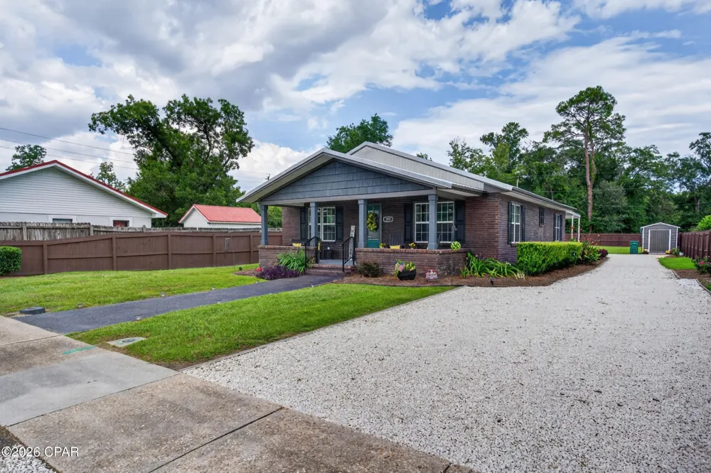 717 Sinclair Street Chipley, FL 32428