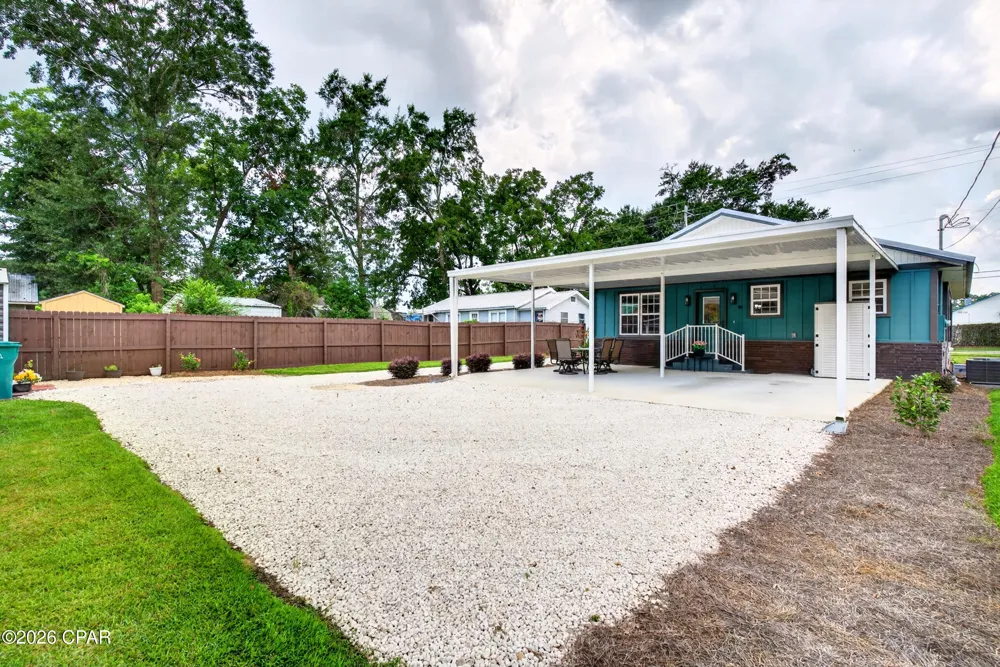 717 Sinclair Street Chipley, FL 32428