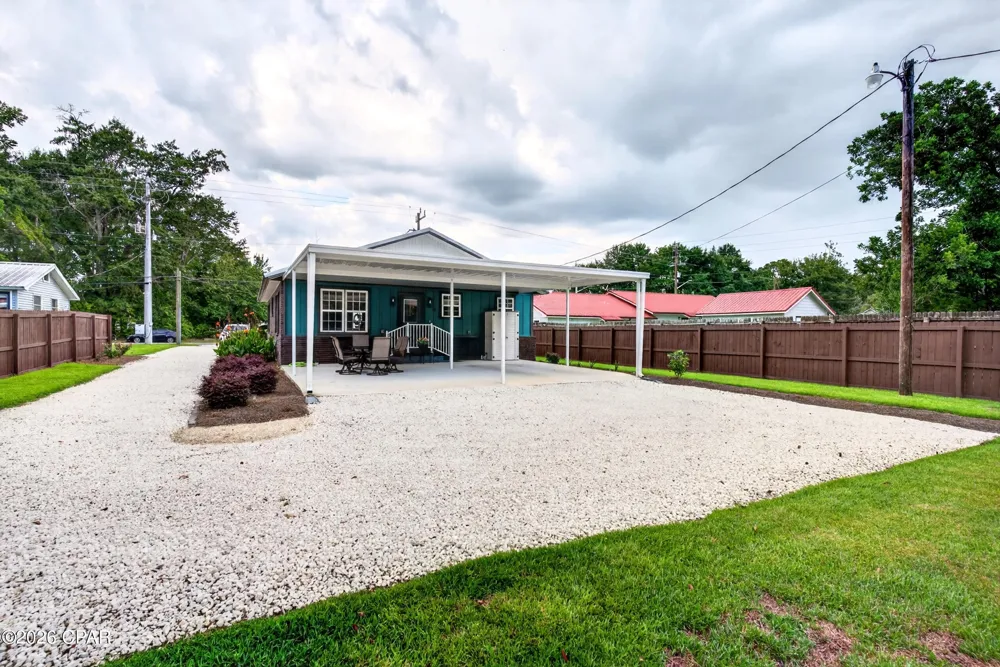 717 Sinclair Street Chipley, FL 32428