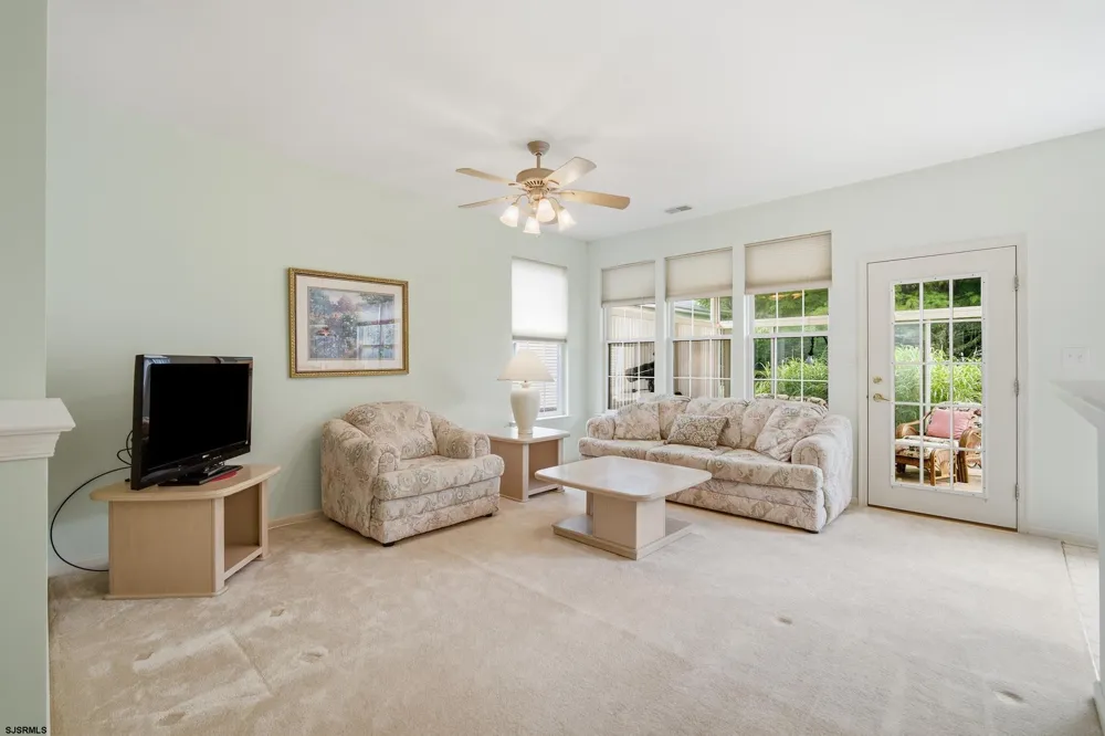 552 Falmouth Ct Galloway Township, NJ 08205