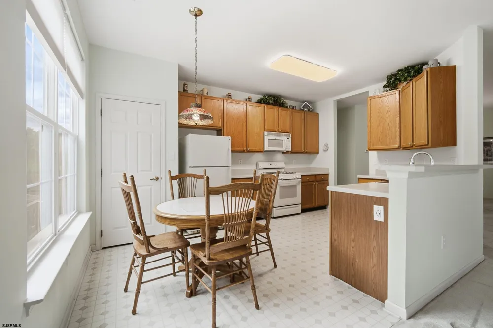 552 Falmouth Ct Galloway Township, NJ 08205