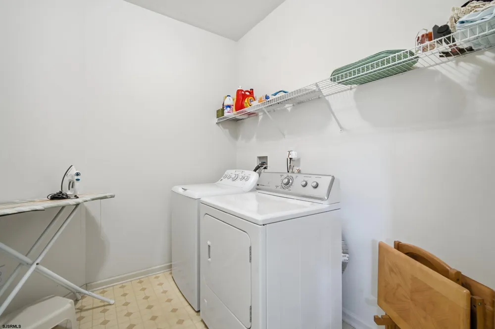 552 Falmouth Ct Galloway Township, NJ 08205