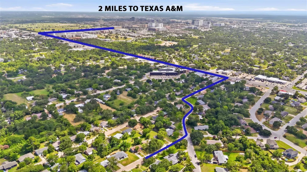 907 North Avenue Bryan, TX 77802