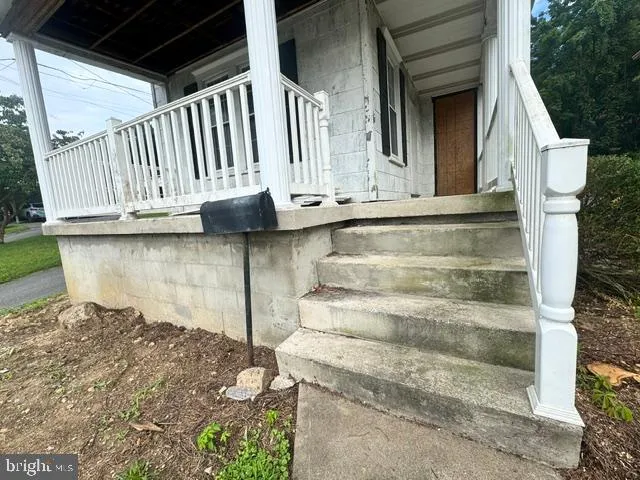 216 WALNUT ST Lewistown, PA 17044