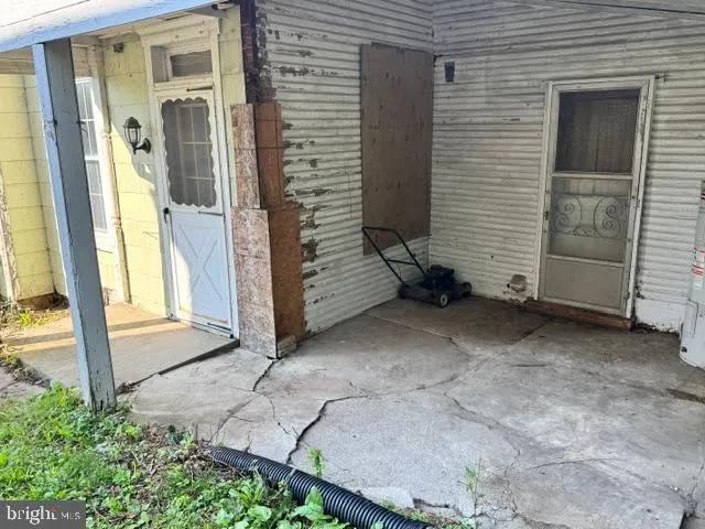 216 WALNUT ST Lewistown, PA 17044