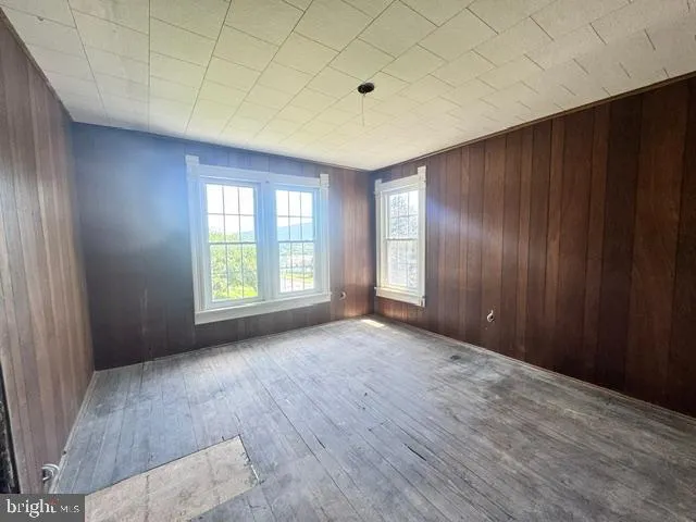 216 WALNUT ST Lewistown, PA 17044