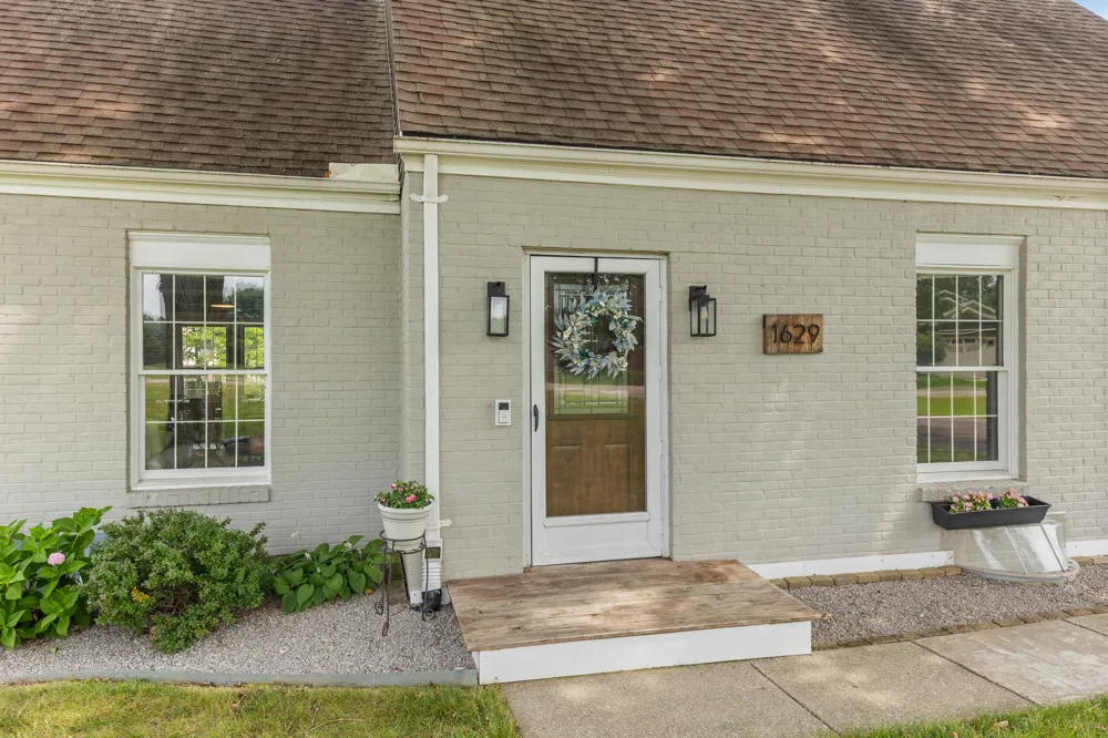 1629 Rhonda Road St. Joseph, MI 49085