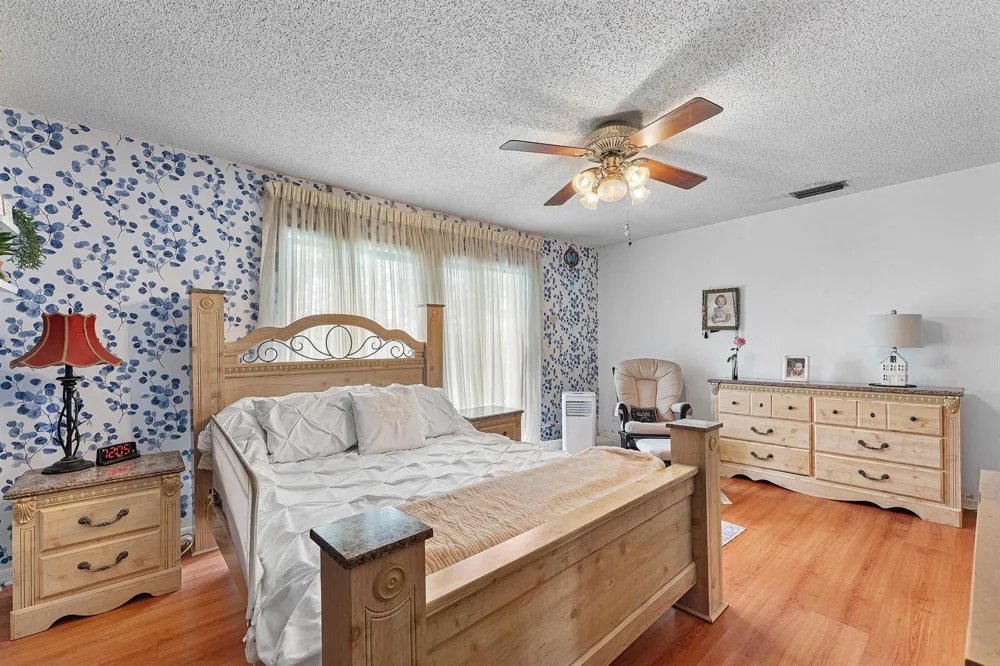 1726 TREEHAVEN COURT Wellington, FL 33414