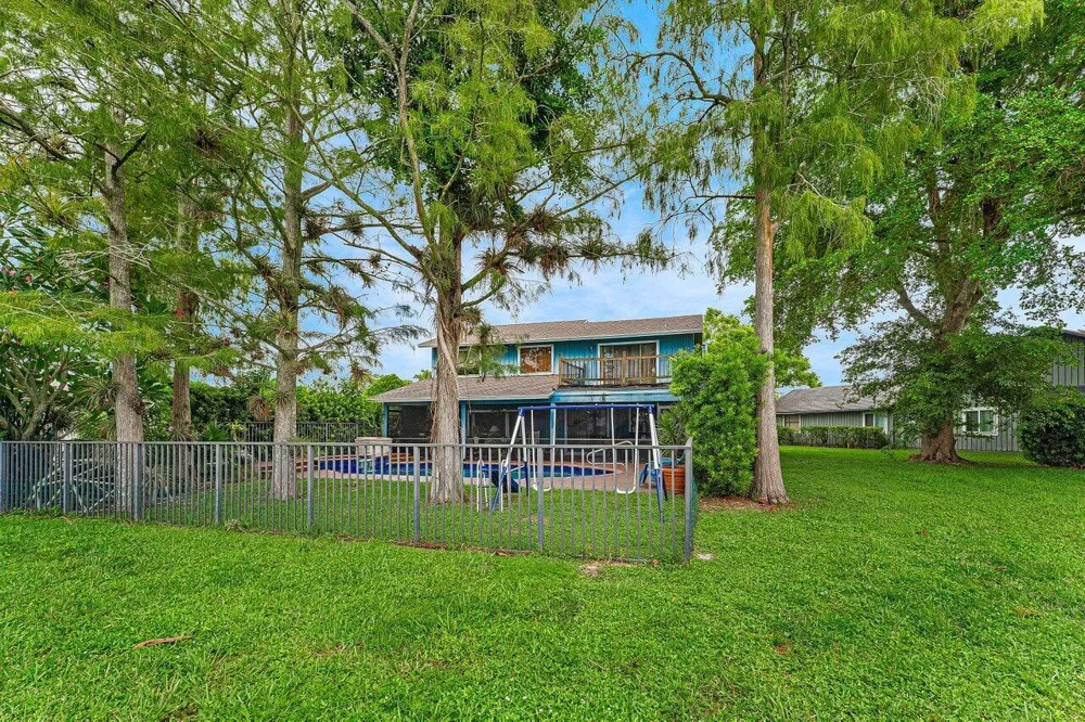 1726 TREEHAVEN COURT Wellington, FL 33414