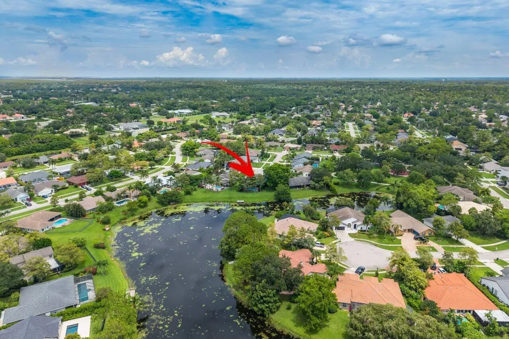1726 TREEHAVEN COURT Wellington, FL 33414