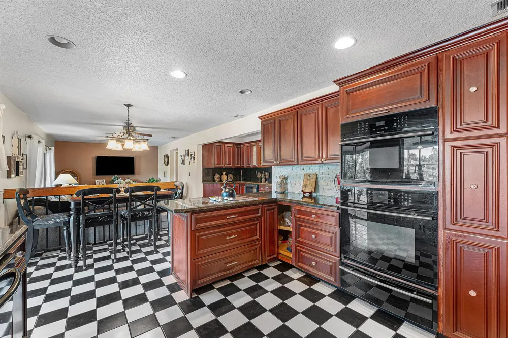 1726 TREEHAVEN COURT Wellington, FL 33414