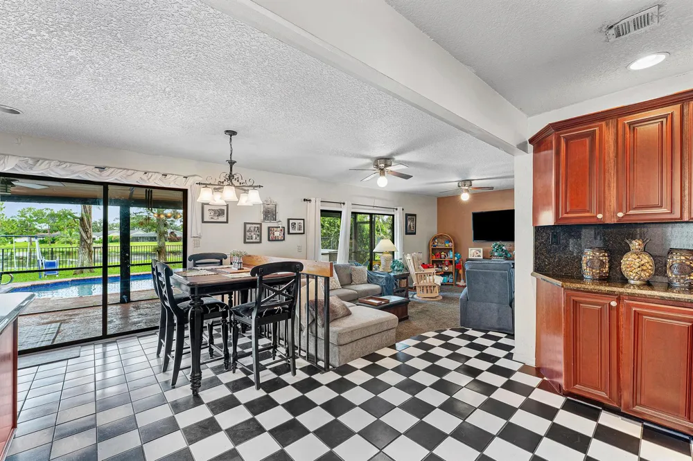 1726 TREEHAVEN COURT Wellington, FL 33414