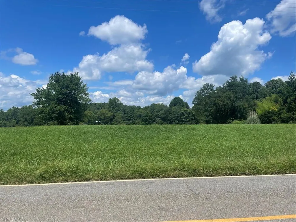 1213 Old Highway 21 State Road, NC 28676