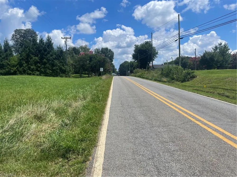 1213 Old Highway 21 State Road, NC 28676
