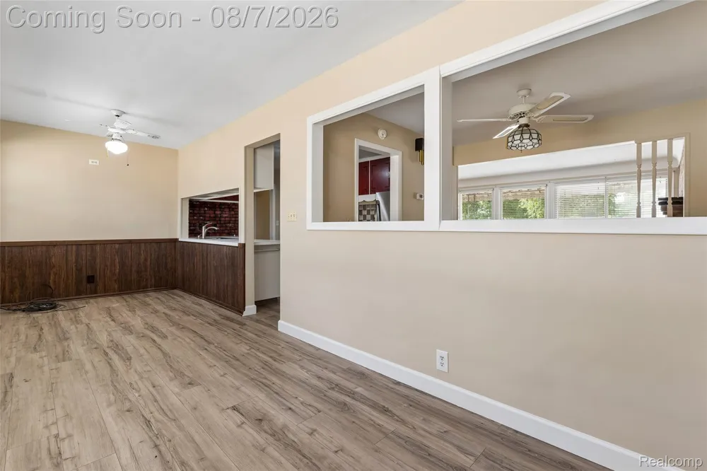 302 Airport Drive Holly Village, MI 48442