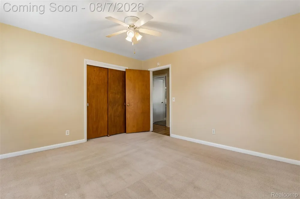 302 Airport Drive Holly Village, MI 48442