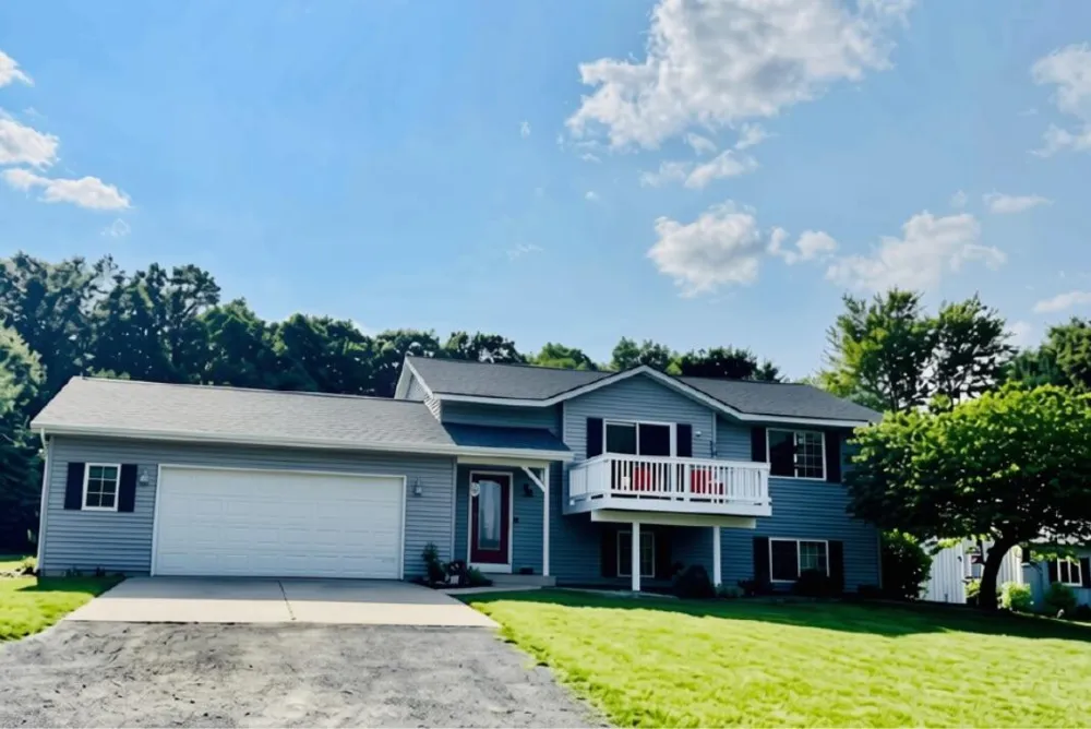 13955 Pine Lake Avenue NE Nelson Township, MI 49319