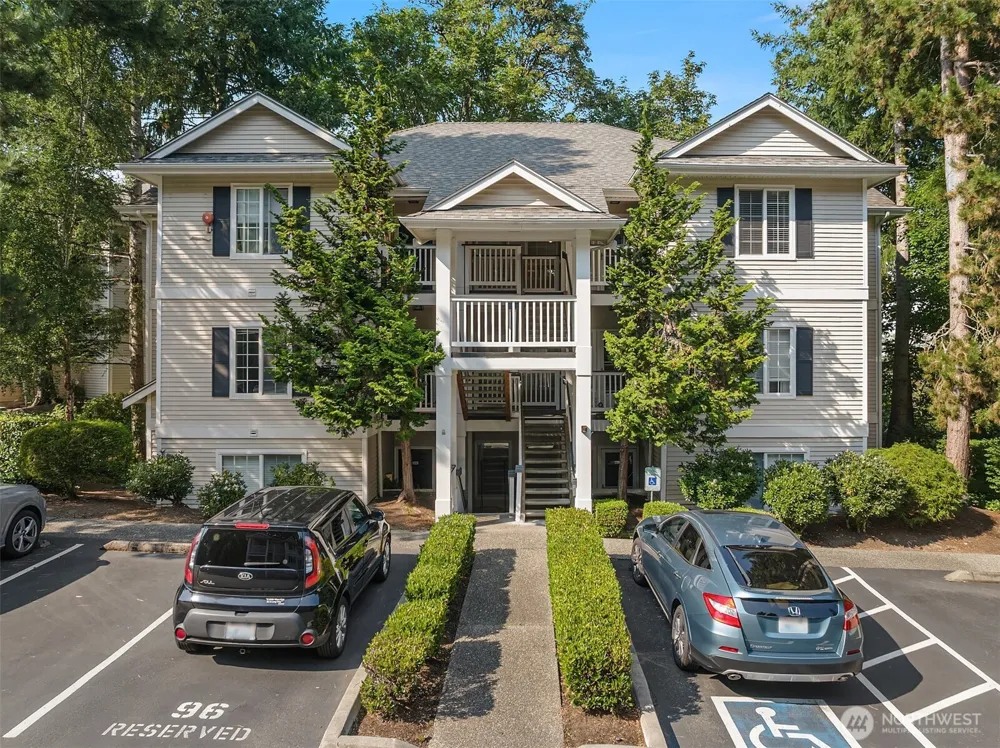 12120 NE 172nd Place #L302 Bothell, WA 98011