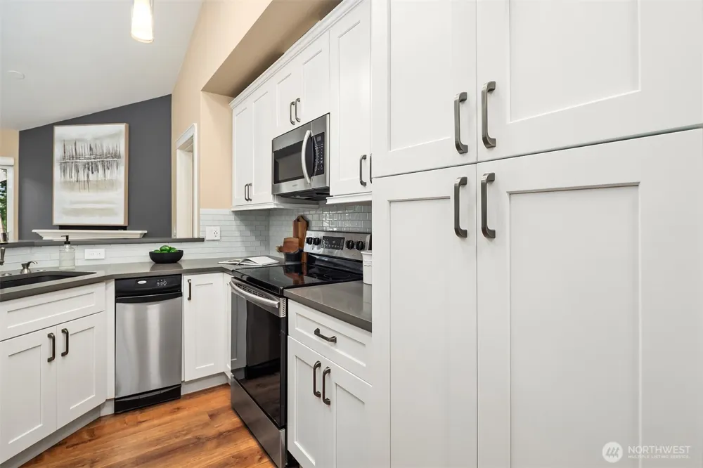 12120 NE 172nd Place #L302 Bothell, WA 98011