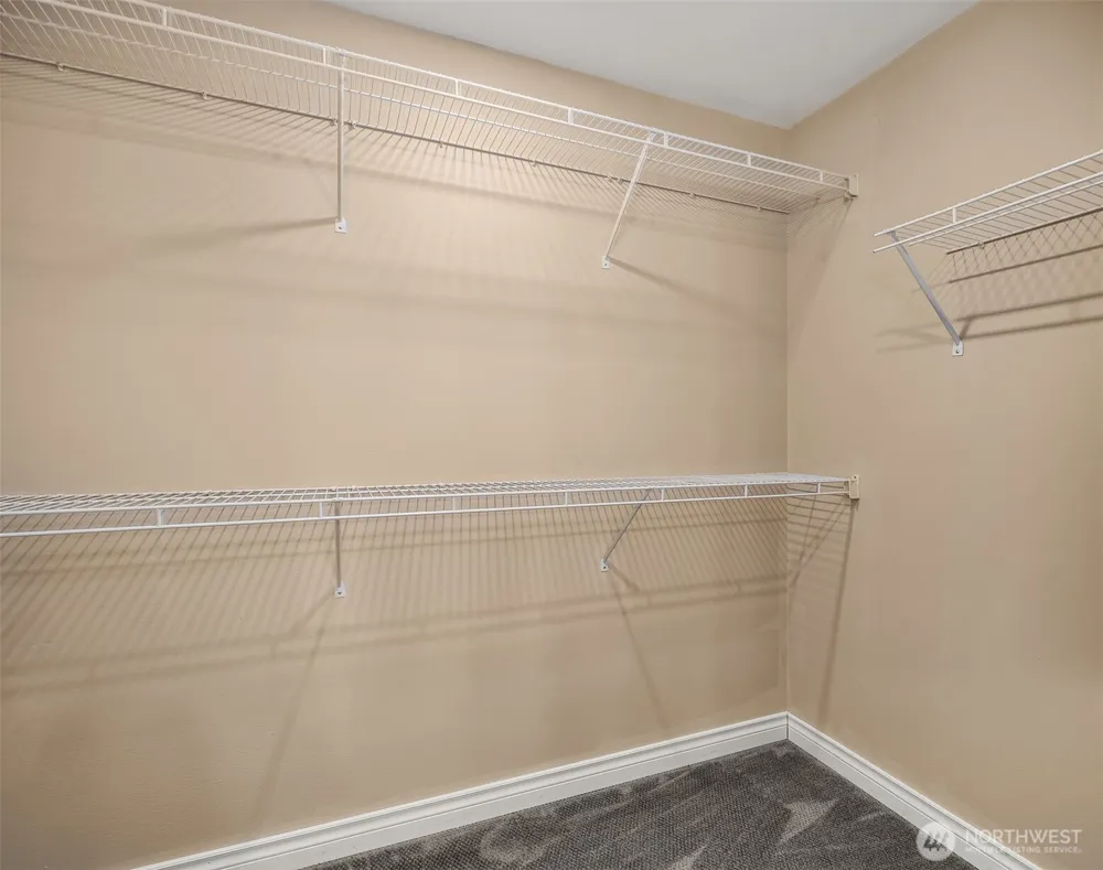 12120 NE 172nd Place #L302 Bothell, WA 98011