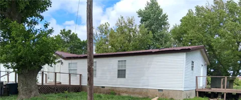 910 Sands Road