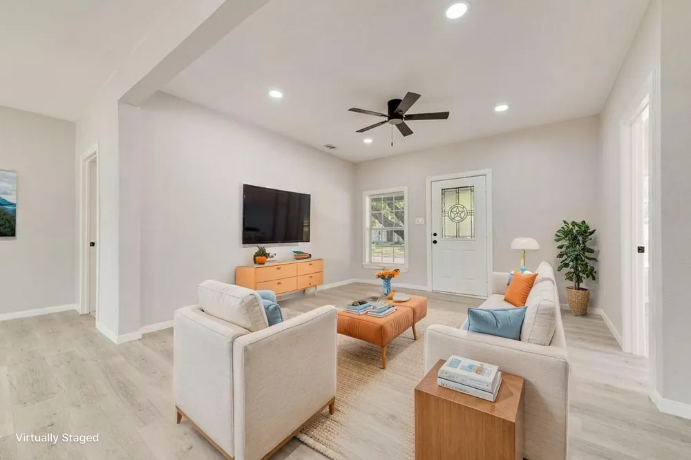 2203 Wesley Street Greenville, TX 75401