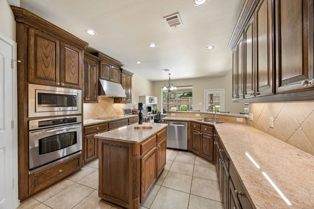 5147 Pond Crest Trail Fairview, TX 75069