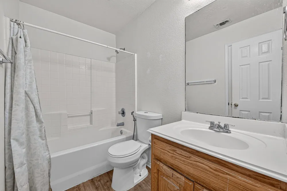 803 E Alexander Lane Euless, TX 76040