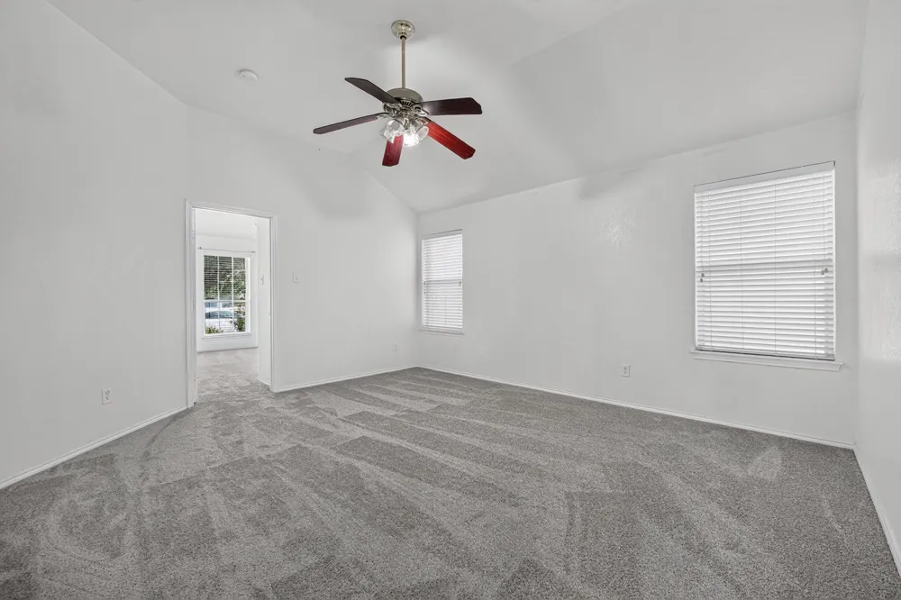 803 E Alexander Lane Euless, TX 76040