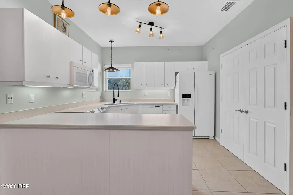 31 Magnolia Drive S Ormond Beach, FL 32174