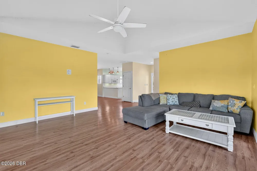 31 Magnolia Drive S Ormond Beach, FL 32174