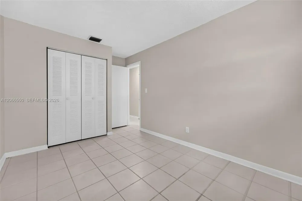 1217 NW 122nd Ter Pembroke Pines, FL 33026