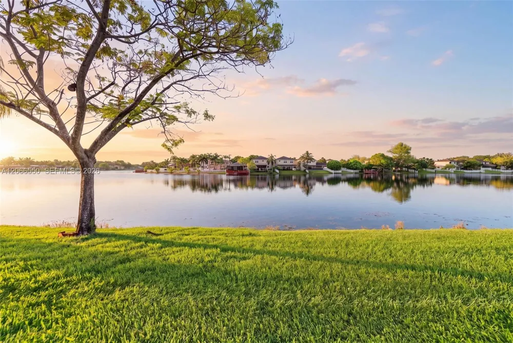 1217 NW 122nd Ter Pembroke Pines, FL 33026
