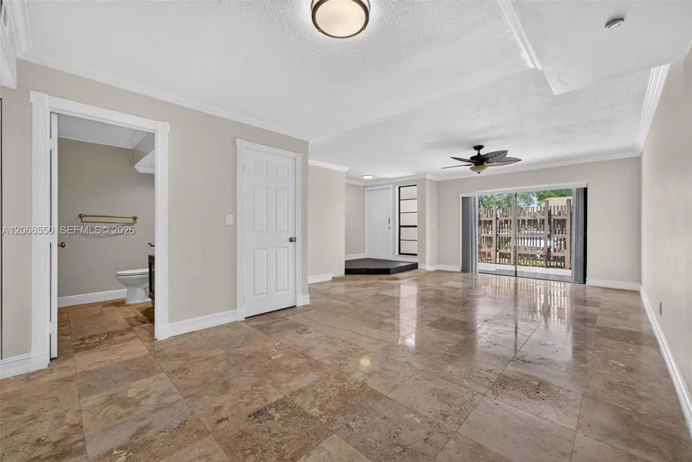 1217 NW 122nd Ter Pembroke Pines, FL 33026