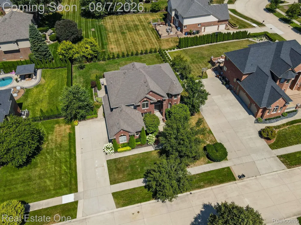13255 Maple Lawn Drive Shelby Charter Township, MI 48315