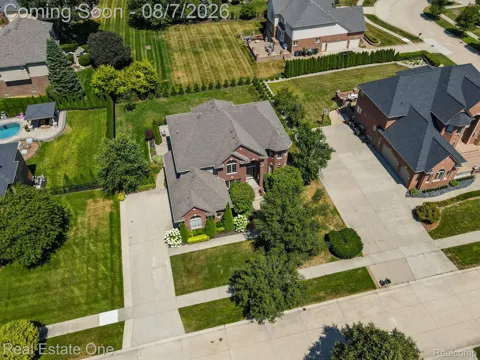 13255 Maple Lawn Drive