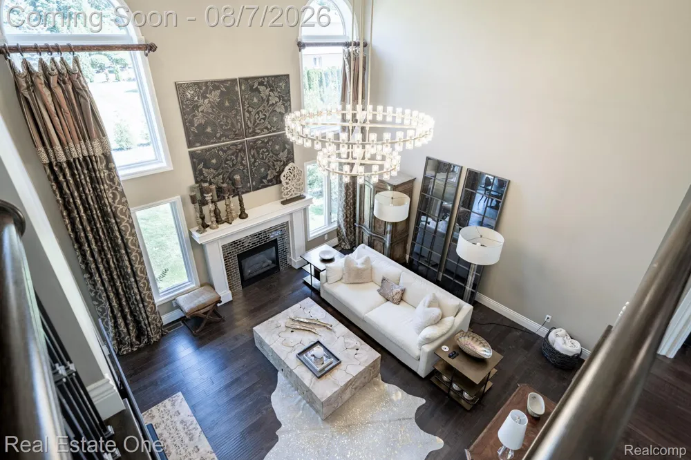 13255 Maple Lawn Drive Shelby Charter Township, MI 48315
