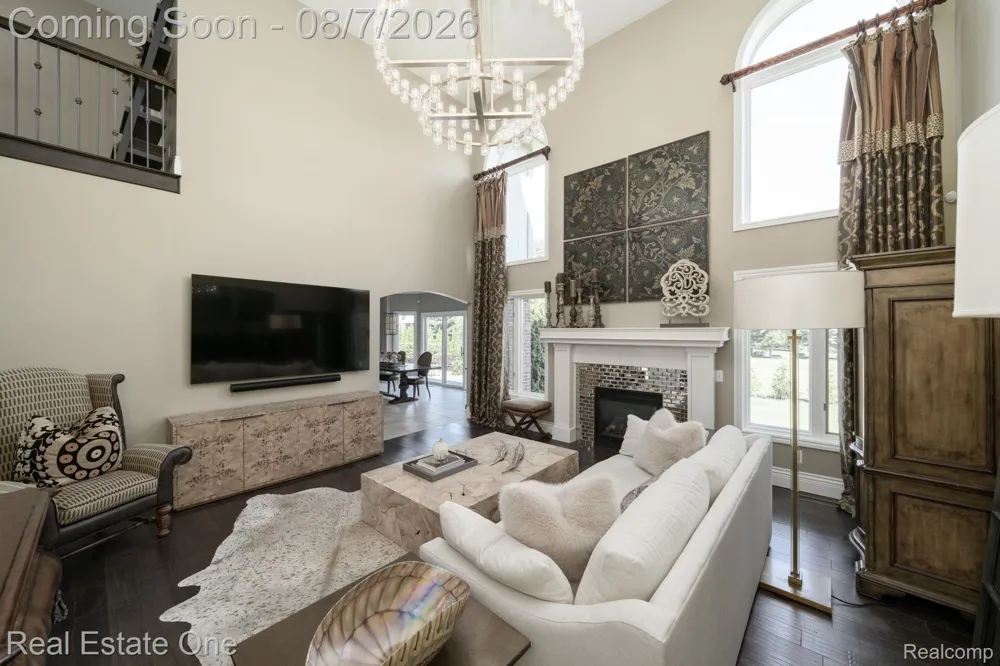 13255 Maple Lawn Drive Shelby Charter Township, MI 48315
