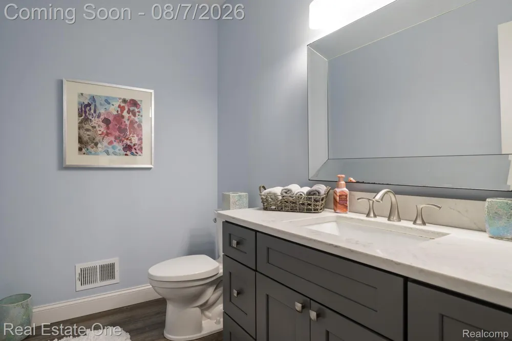 13255 Maple Lawn Drive Shelby Charter Township, MI 48315