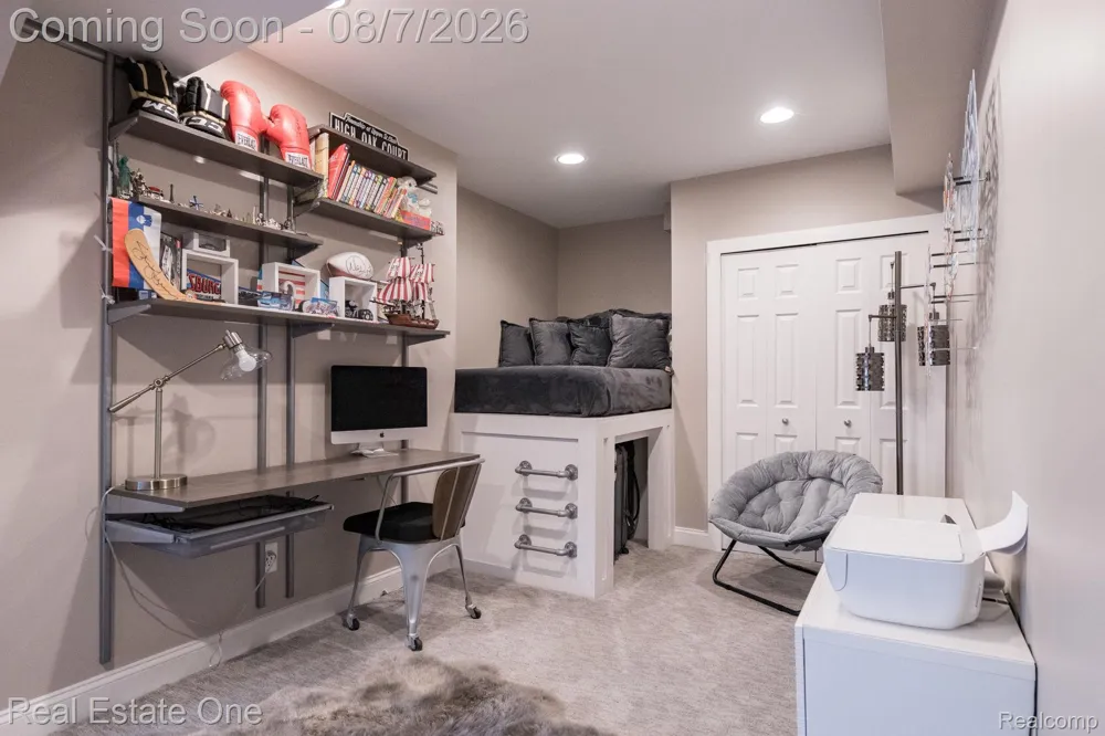 13255 Maple Lawn Drive Shelby Charter Township, MI 48315