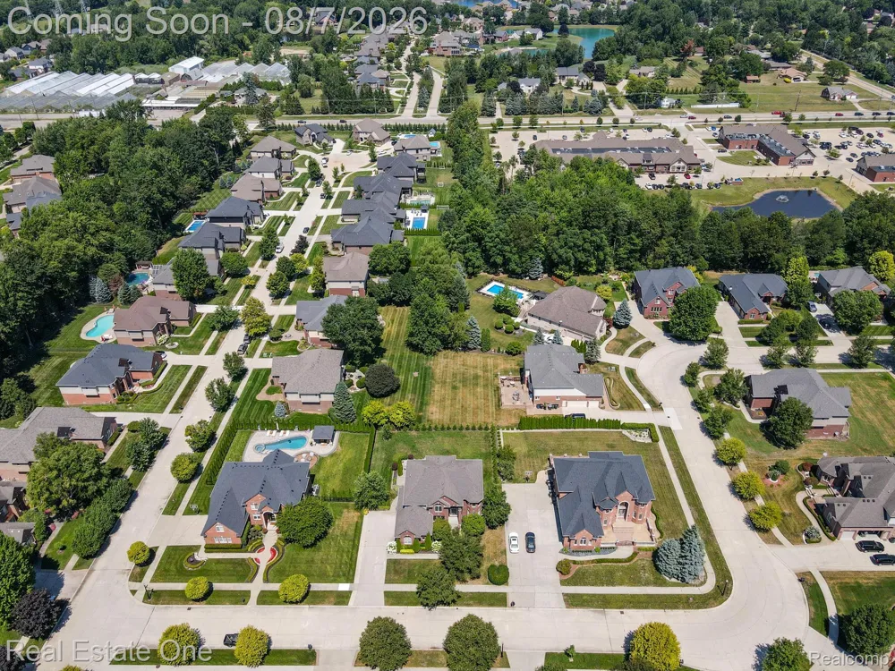 13255 Maple Lawn Drive Shelby Charter Township, MI 48315