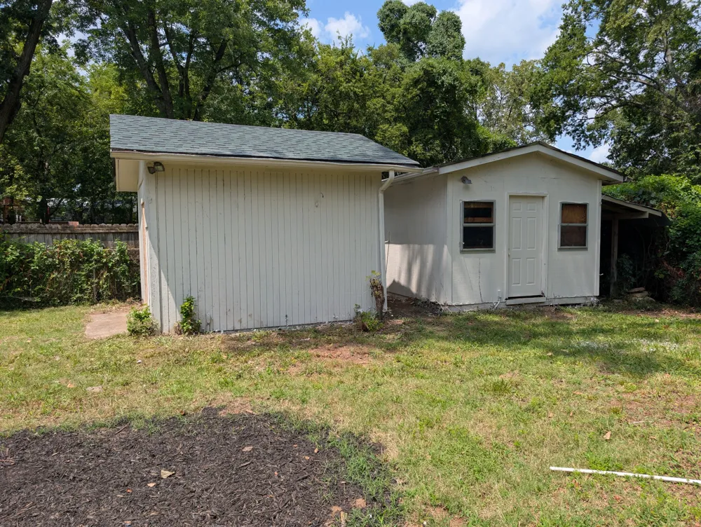 5032 Bonnameade Dr Hermitage, TN 37076