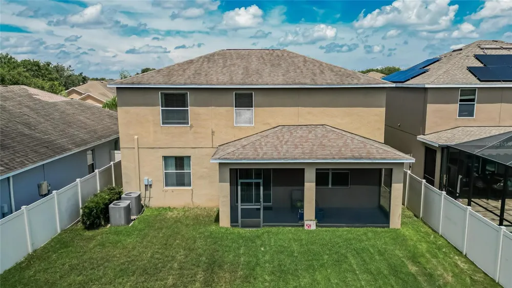 8435 HUNTERS FORK LOOP Ruskin, FL 33573