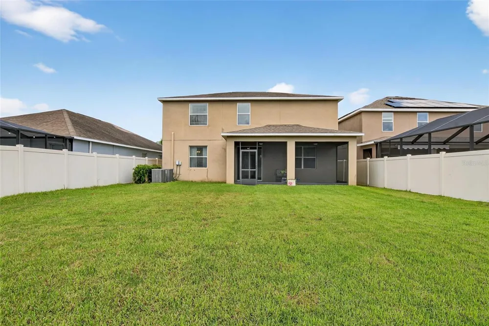 8435 HUNTERS FORK LOOP Ruskin, FL 33573