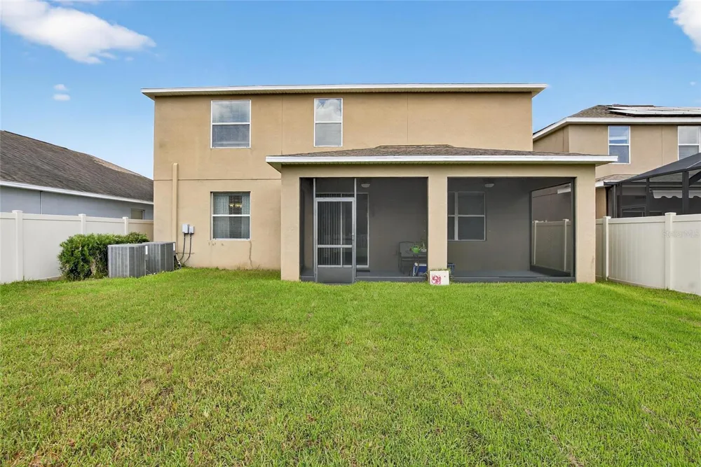 8435 HUNTERS FORK LOOP Ruskin, FL 33573
