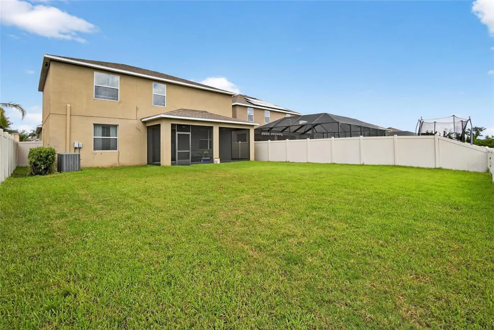 8435 HUNTERS FORK LOOP Ruskin, FL 33573
