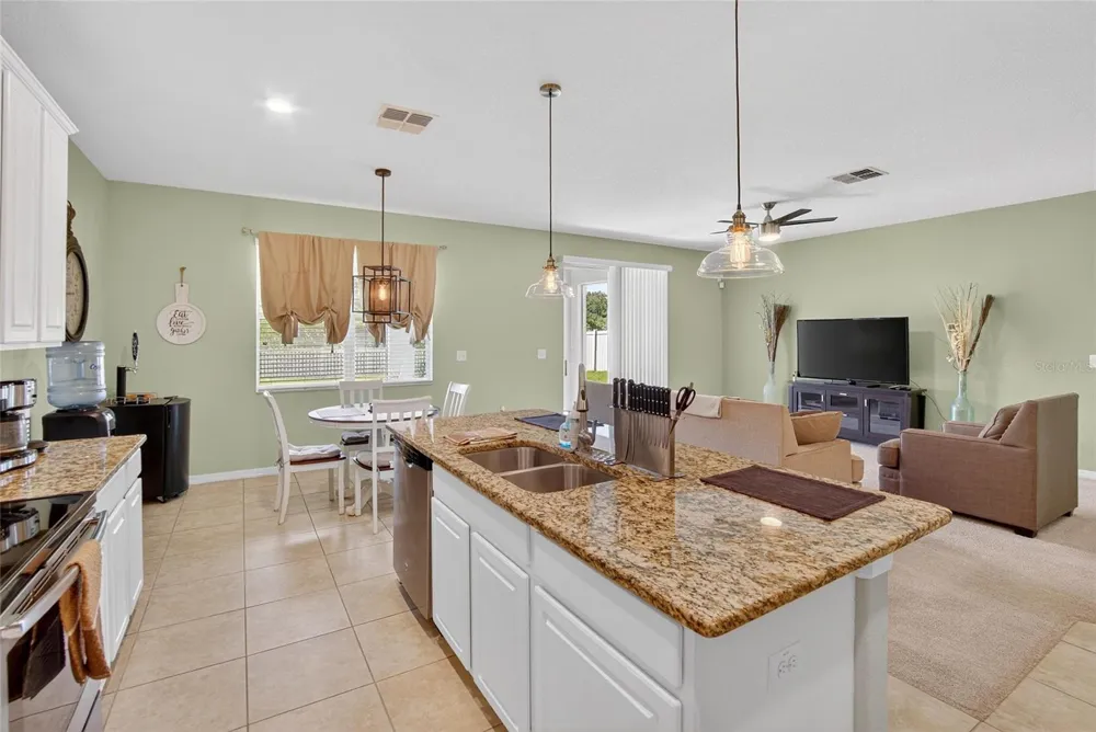 8435 HUNTERS FORK LOOP Ruskin, FL 33573