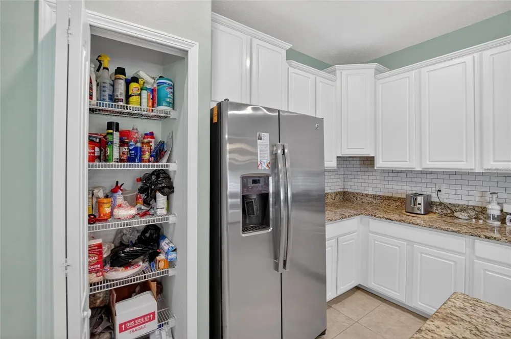 8435 HUNTERS FORK LOOP Ruskin, FL 33573