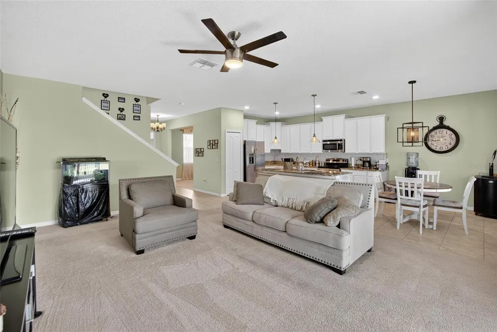 8435 HUNTERS FORK LOOP Ruskin, FL 33573